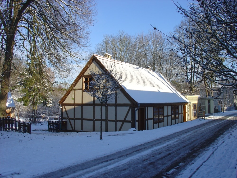 neuglobsow glasmuseum winter